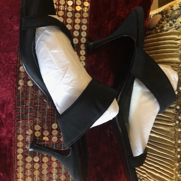 Bandolino Black Fabric Slip On Sandal Size 9 - Picture 3 of 13